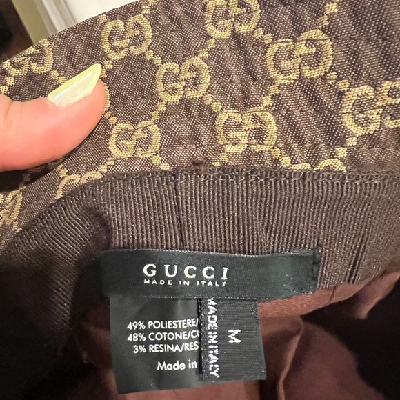 Vintage Gucci bucket hat. Not interested in lowering the price on this. - Picture 4 of 4